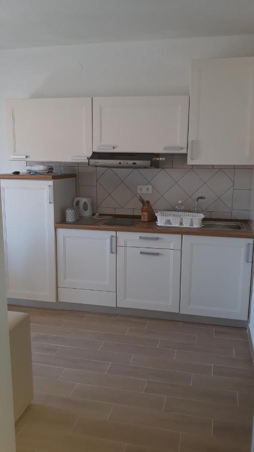Nikola Leko Guest House Хвар Экстерьер фото